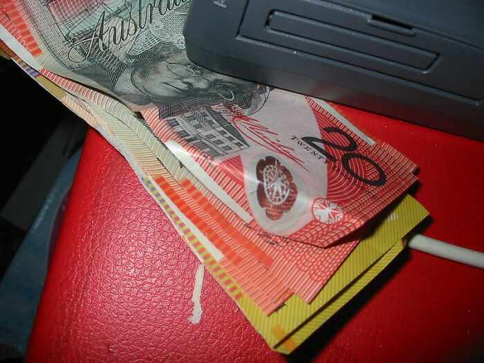 20 Personas que fueron pobres comparten esos "lujos" que en realidad son necesidades