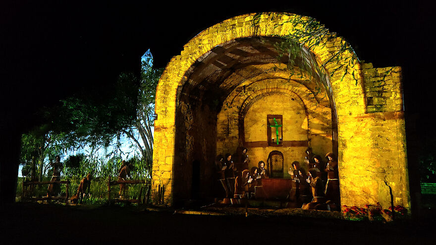 Maizz Visual Estudio Designs And Produces Pasos De Luz: An Audiovisual Night Experience At The Mayan Ruins Of Dzibilchaltun, Yucatan Maizz Visual Estudio Designs And Produces Pasos De Luz: An Audiovisual Night Experience At The Mayan Ruins Of Dzibilchaltun, Yucatan