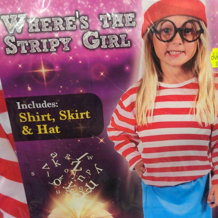 Never Thought I'd See An Off-Brand Costume Shop In Real Life, But Yesterday It Happened