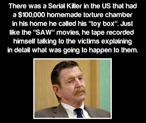 Image showing a creepy fact about a US serial killer with a homemade t*****e chamber and a photo of the man.