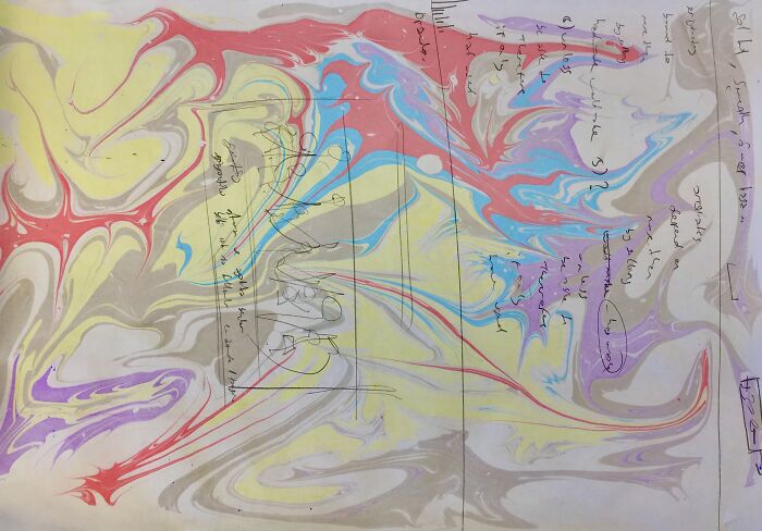 Colorful traditional marbling with flowing designs, highlighting the intricacy of Sernakkab art. Colorful traditional marbling with flowing designs, highlighting the intricacy of Sernakkab art.