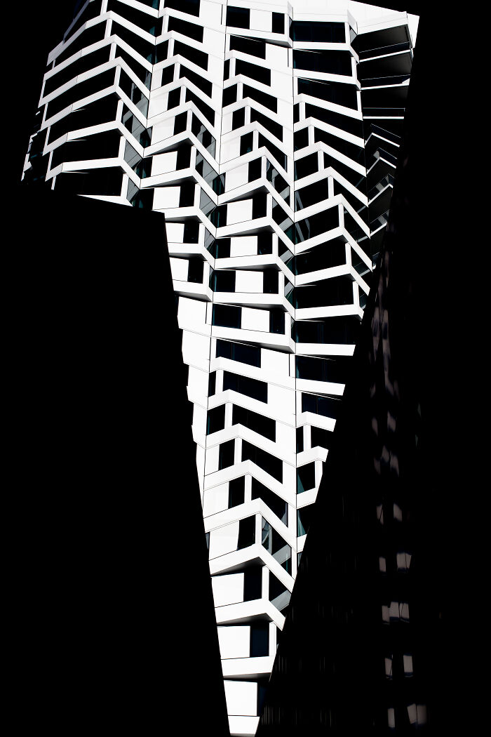 San Francisco High Rise © Golnaz Abdoli