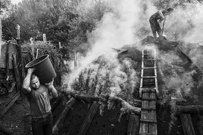 Los carboneros por Lello Fargione