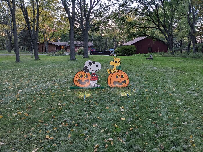 My Homemade Peanuts Halloween Decor