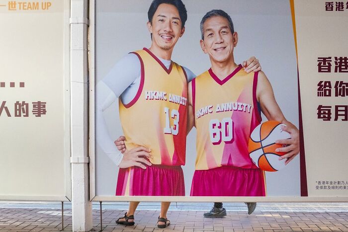 35 Lucky Accidents Captured By Street Photographer Edas Wong (New Pics)