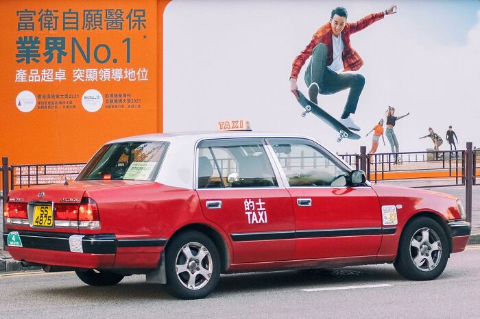 35 Lucky Accidents Captured By Street Photographer Edas Wong (New Pics)