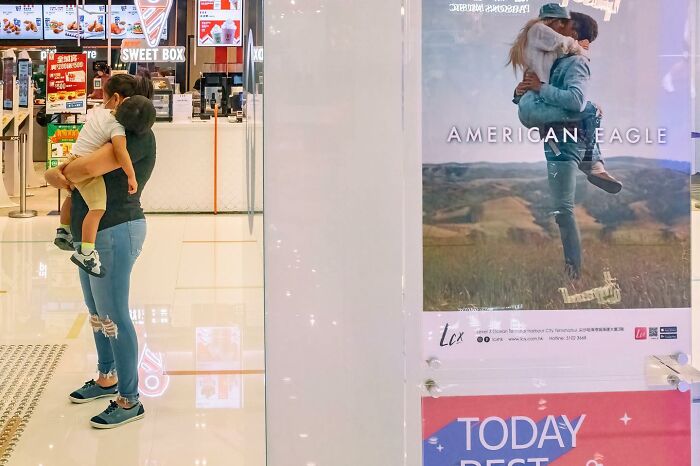 35 Lucky Accidents Captured By Street Photographer Edas Wong (New Pics)