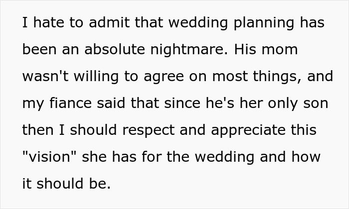 Man Returns His Fiancée’s Wedding Dress To Respect His Mom’s “Vision”, Gets Screamed At Man Returns His Fiancée’s Wedding Dress To Respect His Mom’s “Vision”, Gets Screamed At