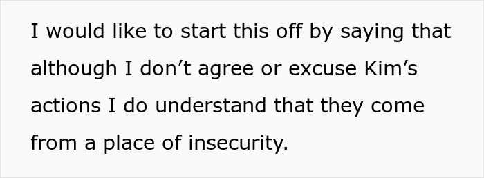 Woman Slams Waitress For Wearing &ldquo;Too Much&rdquo; Makeup To Look &ldquo;Easy&rdquo;, Gets Ghosted By Her Date