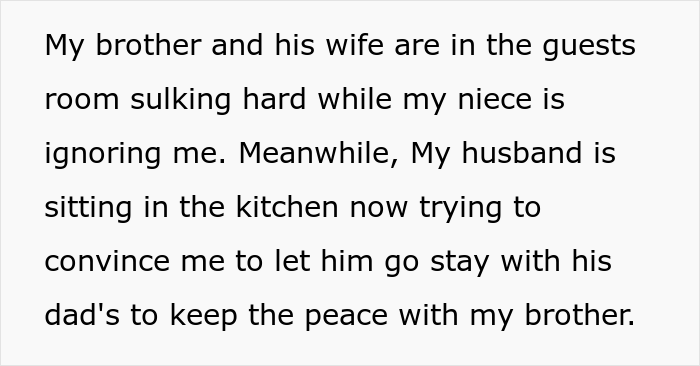 Niece Complains That Service Dog Is Making Her Uncomfortable, Her Aunt Refuses To Get Rid Of It, Starts Family Drama Niece Complains That Service Dog Is Making Her Uncomfortable, Her Aunt Refuses To Get Rid Of It, Starts Family Drama