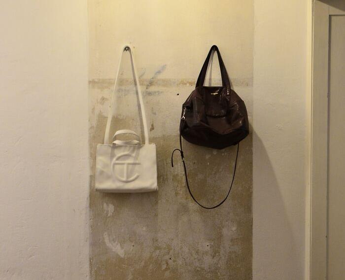 "2 Different Hidden Cameras": 35 Airbnb Horror Stories That Are Not For The Fainthearted