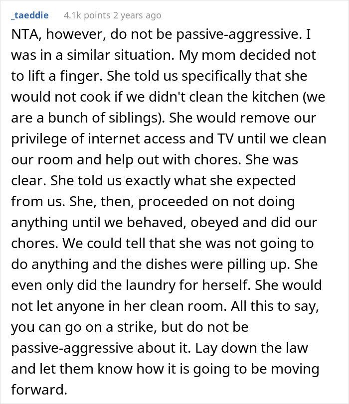 Mother Sets An Ultimatum To Her Family After They Refuse To Help Her Do The Chores, Gets Slammed For This Mother Sets An Ultimatum To Her Family After They Refuse To Help Her Do The Chores, Gets Slammed For This
