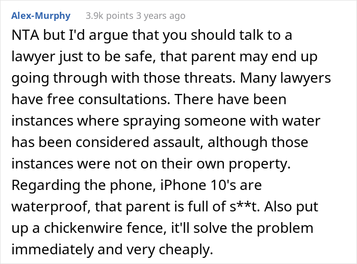 "None Of Them Were Willing To Apologize For Their Children's Actions": Guy Sprays Thieving Kids With Garden Hose