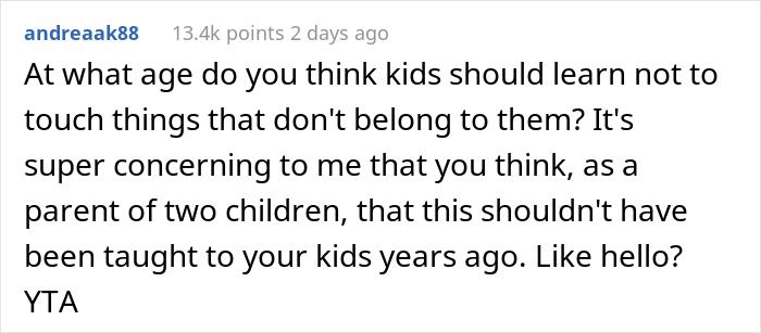 Single Mom Asks If She’s A Jerk For Refusing To Fix Babysitter’s Laptop After Her Kid Broke It Single Mom Asks If She’s A Jerk For Refusing To Fix Babysitter’s Laptop After Her Kid Broke It