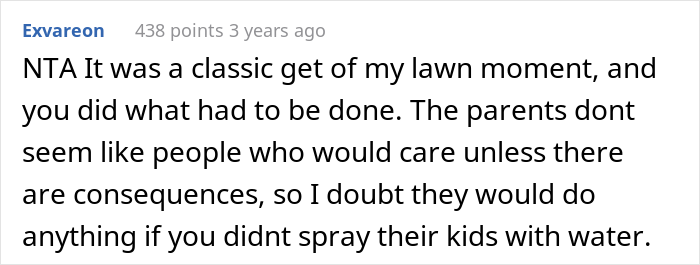 "None Of Them Were Willing To Apologize For Their Children's Actions": Guy Sprays Thieving Kids With Garden Hose