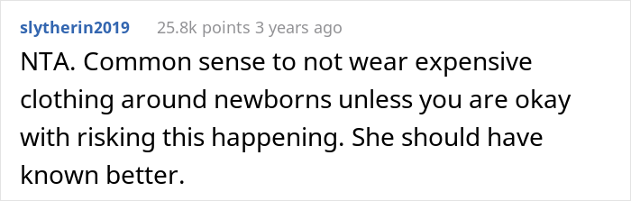 Baby Vomits On A £1,800 Top, Mom Refuses To Pay For It, People Are Divided Over Who's Right Baby Vomits On A £1,800 Top, Mom Refuses To Pay For It, People Are Divided Over Who's Right