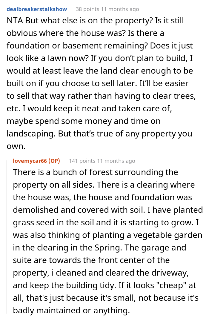 &ldquo;Karen&rdquo; Neighbors Are Mad At This Person For Buying Land Next To Them And Not Planning To Build A House Like Everyone Else