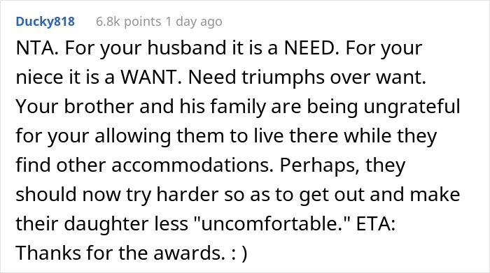 Niece Complains That Service Dog Is Making Her Uncomfortable, Her Aunt Refuses To Get Rid Of It, Starts Family Drama Niece Complains That Service Dog Is Making Her Uncomfortable, Her Aunt Refuses To Get Rid Of It, Starts Family Drama