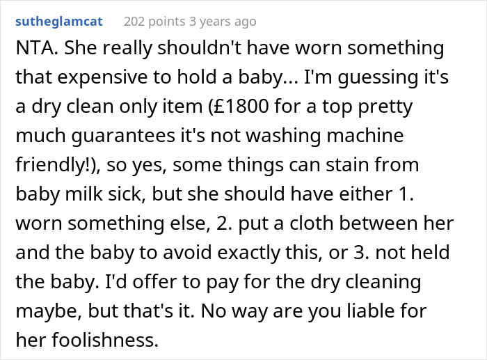 Baby Vomits On A £1,800 Top, Mom Refuses To Pay For It, People Are Divided Over Who's Right Baby Vomits On A £1,800 Top, Mom Refuses To Pay For It, People Are Divided Over Who's Right