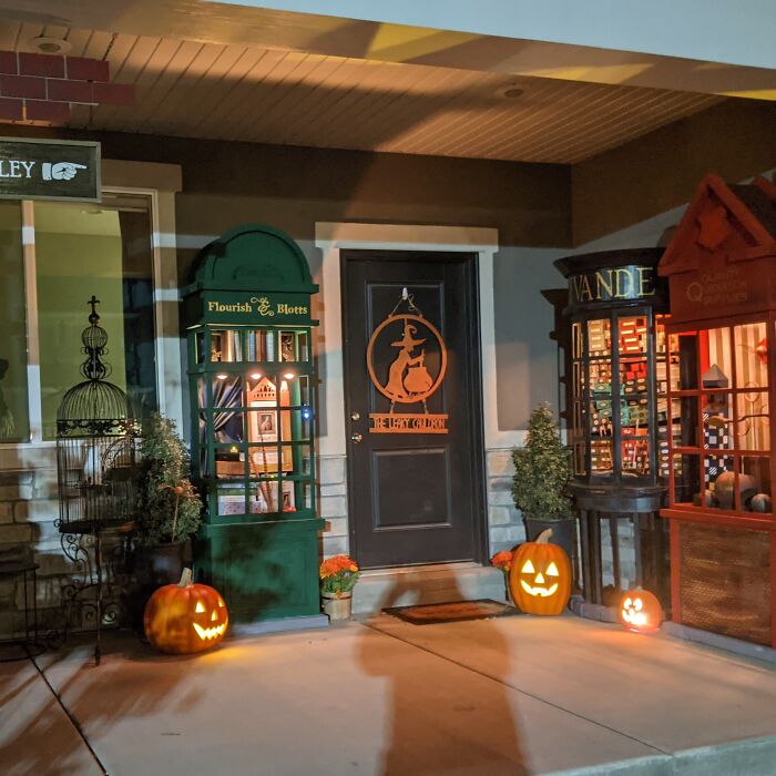 Hey Pandas, Share Pics Of Your Halloween Decorations (Closed)