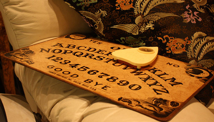 &ldquo;Let&rsquo;s Keep In Touch!&rdquo;: Hilarious Grandma Has Ouija Boards Distributed At Her Funeral