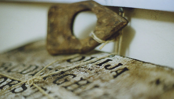 &ldquo;Let&rsquo;s Keep In Touch!&rdquo;: Hilarious Grandma Has Ouija Boards Distributed At Her Funeral