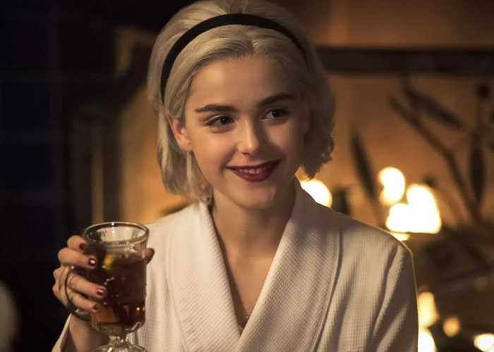 People Are Sharing TV Main Characters That They Just Couldn't Stand, And Here're 30 Of The Most Hated Ones