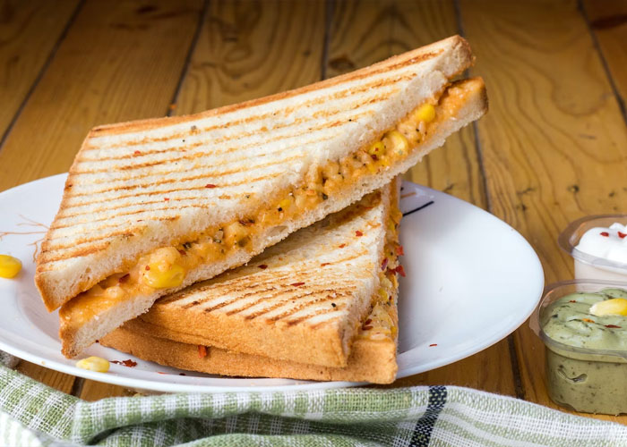 30 Dishes People Should Stop Ordering, As Revealed By Restaurant Workers Online