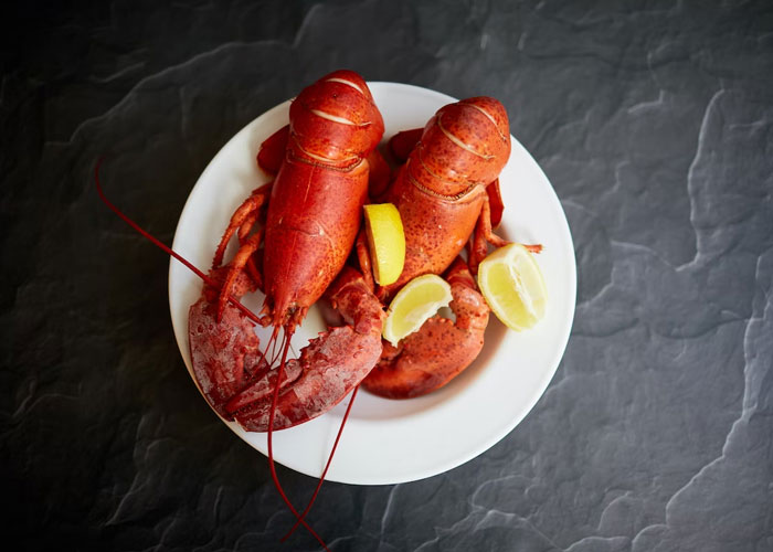 30 Dishes People Should Stop Ordering, As Revealed By Restaurant Workers Online