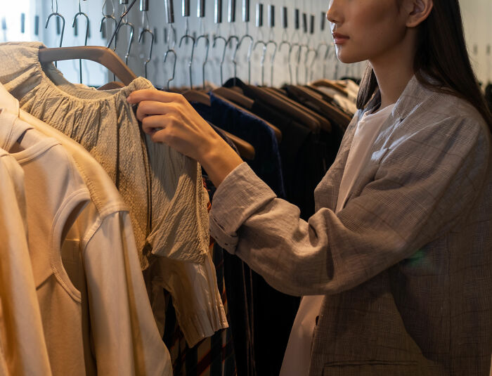 Millennials Get Asked What Confuses Them About Gen Z, And Here're 30 Of Their Answers