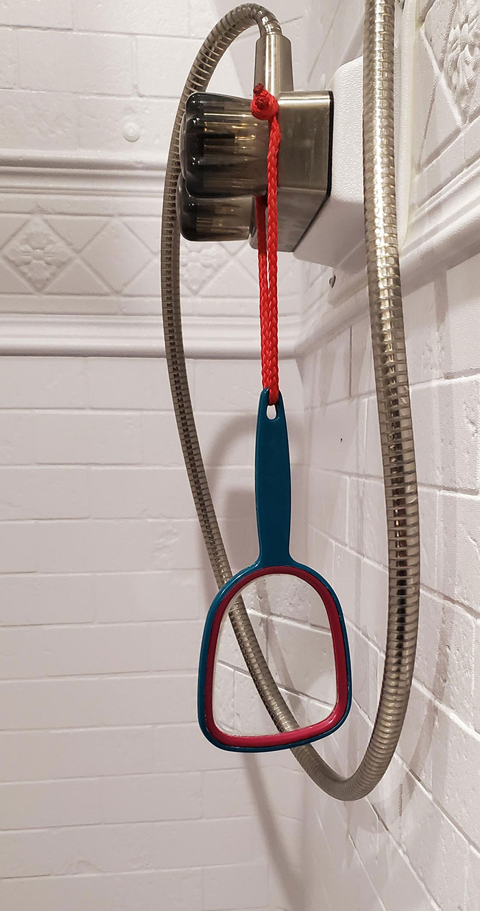 The Hand Mirror Managed To Line Up Perfectly On Its Own