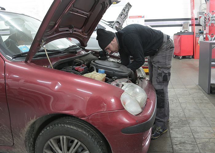 "False Frugalities": 45 Examples Of People Trying To Save But Actually Losing Money