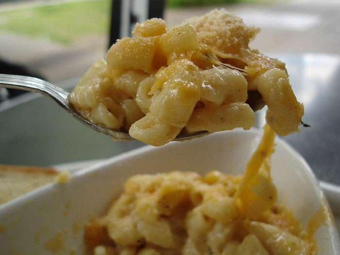 “What Is Your Favorite Meal Or Snack That No One Understands?”: 30 People Share Their Beloved But Weird Food Combos