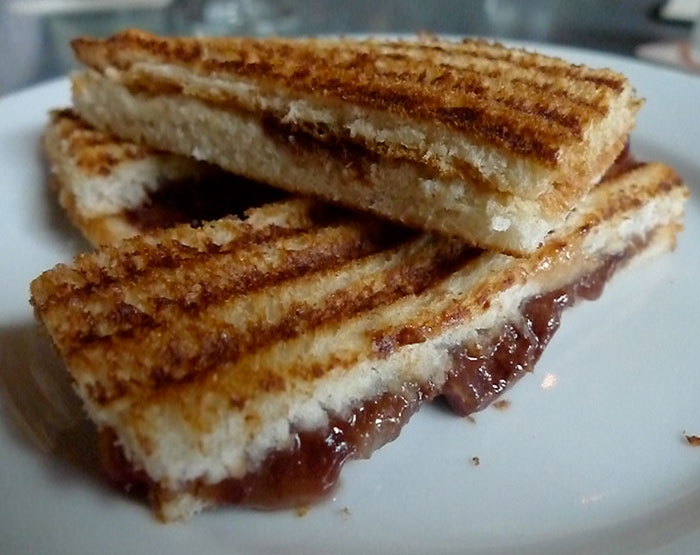 “What Is Your Favorite Meal Or Snack That No One Understands?”: 30 People Share Their Beloved But Weird Food Combos