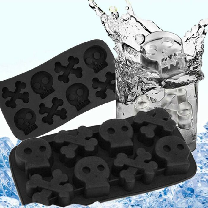 Skull Crossbones Silicone Ice Maker