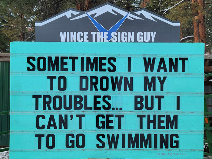 Indian Hills Community Sign