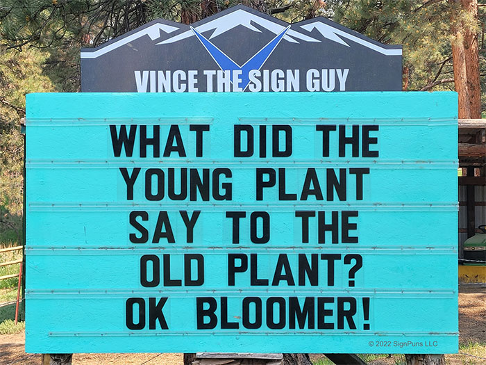 Indian Hills Community Sign