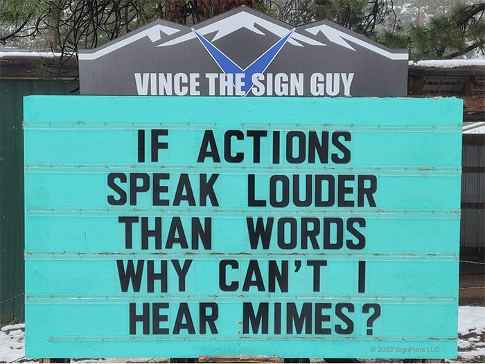 Indian Hills Community Sign