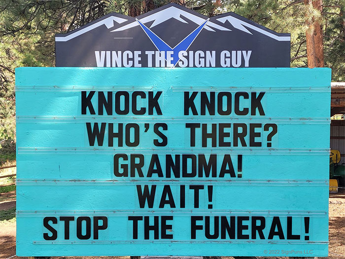 Indian Hills Community Sign