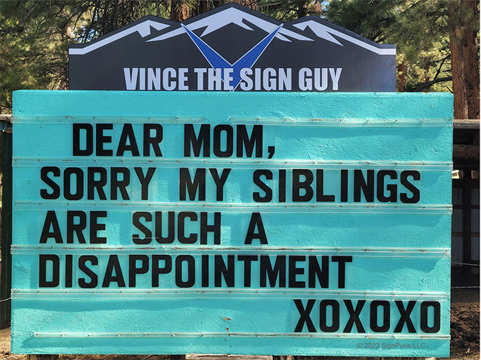 Indian Hills Community Sign