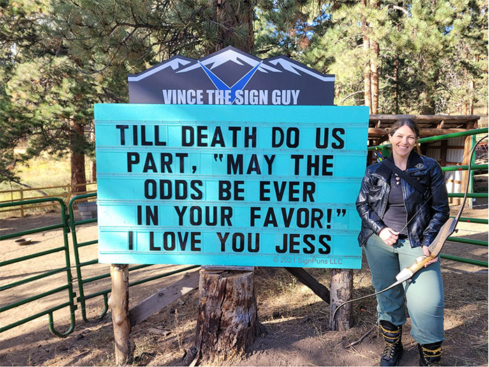 Indian Hills Community Sign