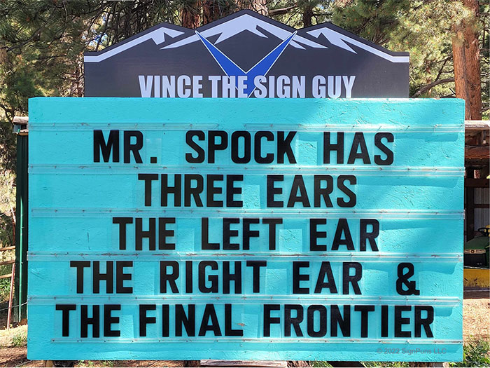 Indian Hills Community Sign