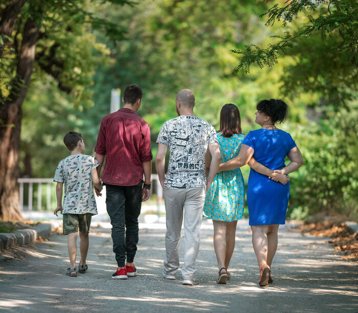 Lessons People Learned From Their Parents On What Not To Do With Your Own Kids: 35 Stories Shared By Our Community