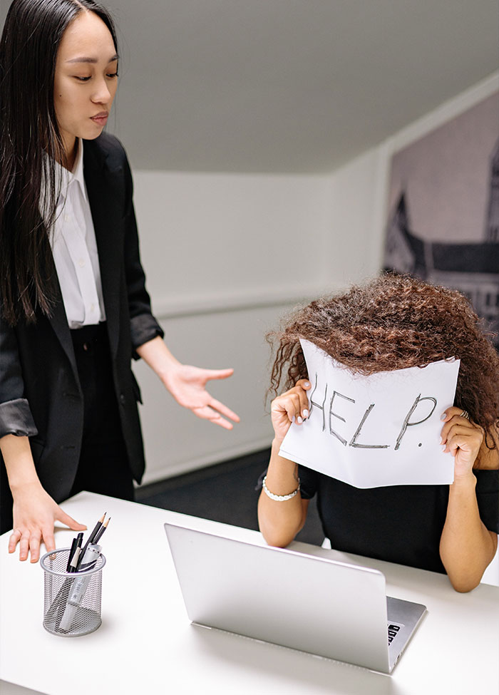 20 Reglas extrañas y estúpidas que se impusieron en algunas escuelas