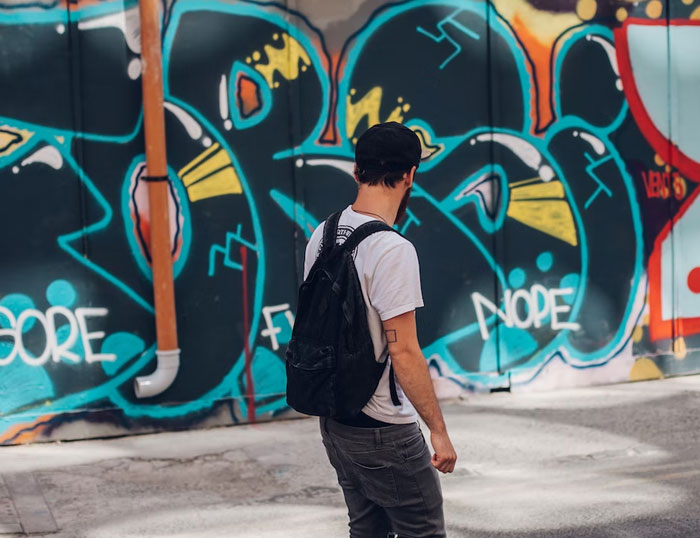 “What Is The Most Terrifying Thing To Happen To You In A Well-Lit And Populated Place?”: 30 People Tell Some Terrifying Stories