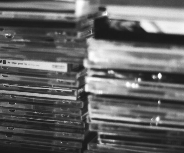 "I'm With The Boomers On This One": 30 Old-Fashioned Things People Still Enjoy Doing, As Shared On This Online Thread