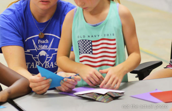 Daughter Treated Like A Maid Decides To Leave Family On Her 18th Birthday, Younger Sister Thinks She’s Being A Jerk