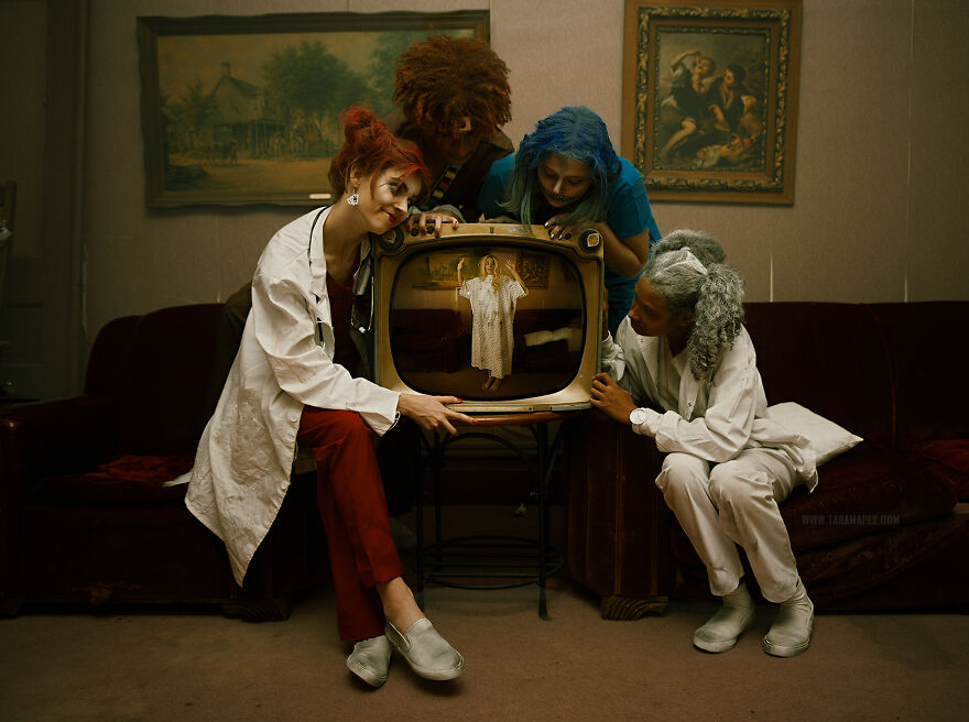 What If Alice Was Really Insane? I Went To An Old Asylum And Created A Photoshoot To Tell A Different Story About Alice And Her "Wonderland" (23 Pics)