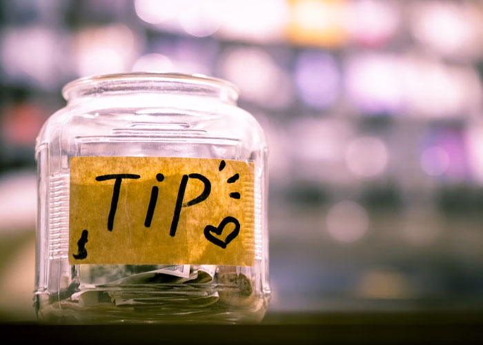 Locals Are Sharing Social Norms And Insider Tips For Traveling In Their Country That People Might Not Consider (30 Answers)