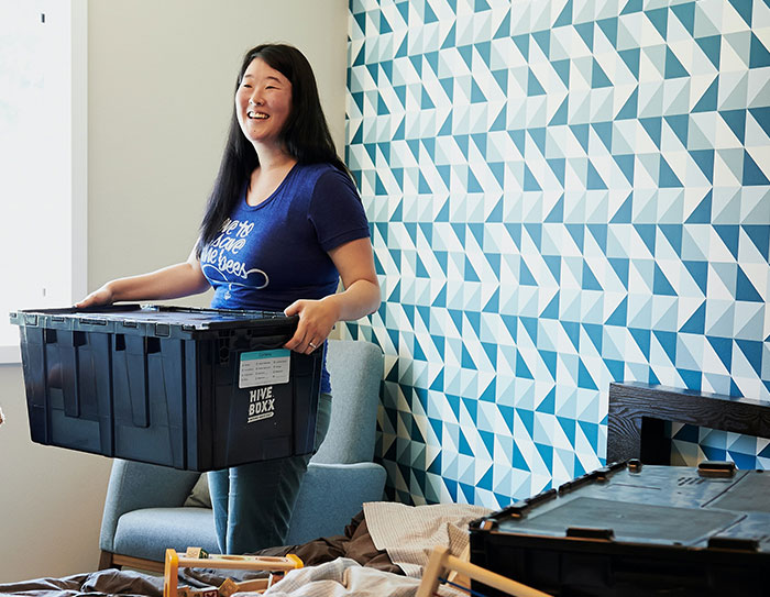 Someone Asked Men To Share What They Learned From Living With Women That They Didn't Know Before, And These Are 30 Of The Most Surprising Answers